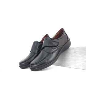 Zapato profesional de mujer de trabajo negro con cierre de velcro de Luisetti
