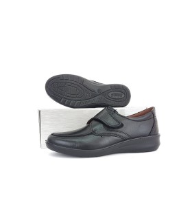Zapato profesional de mujer de trabajo negro con cierre de velcro de Luisetti