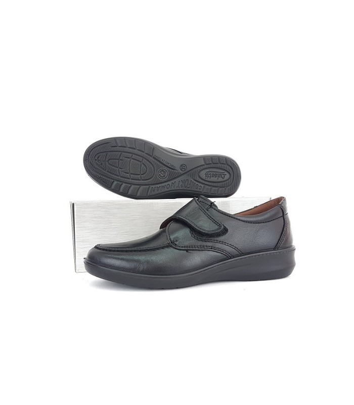 Zapato profesional de mujer de trabajo negro con cierre de velcro de Luisetti