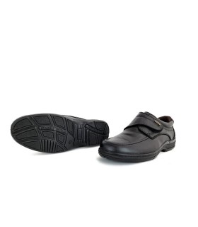 Zapatos para hombre muy ligero de piel negra con cierre de velcro modelo Tucson fabricado por Luisetti