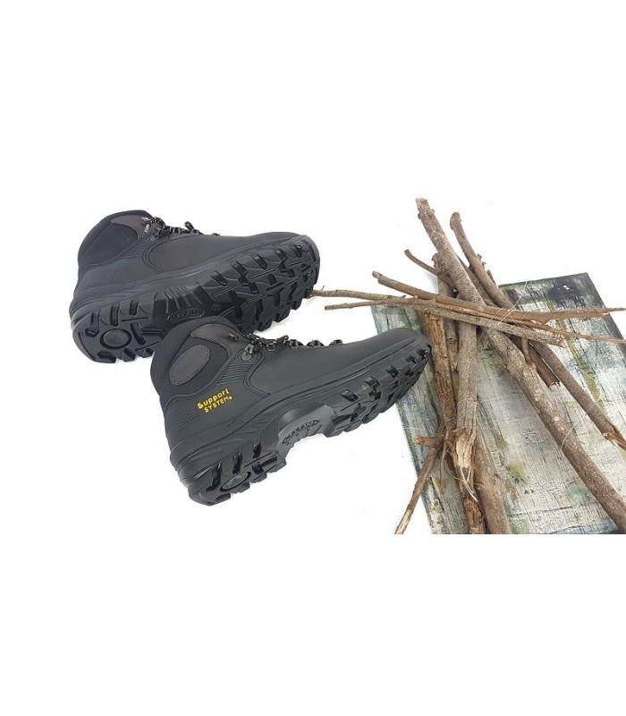 "Aventura con bota trekking marrón-negra Grisport, tecnología GRITEX, suela de poliuretano y botas impermeables"