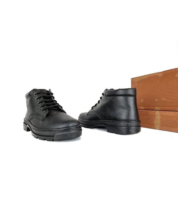 Botas de piel negra con cordones para hombre fabricada por Mafer
