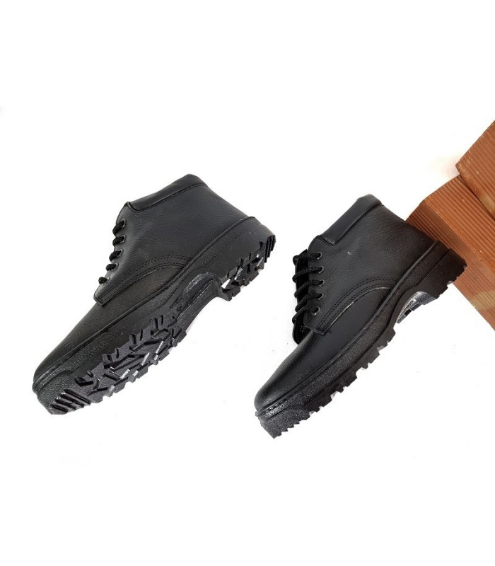 Botas de piel negra con cordones para hombre fabricada por Mafer