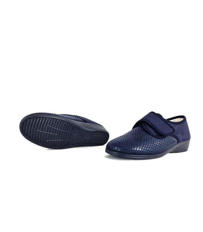 Foto de la suela:
Piso cuña caucho zapatilla licra Doctor Cutillas azul