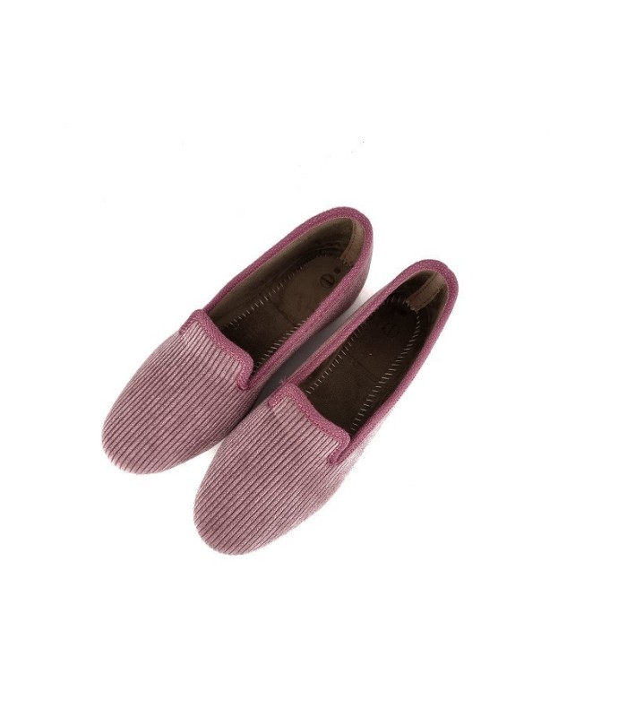 vists desde arriba las zapatillas de invierno rosas de pana de Pelusin