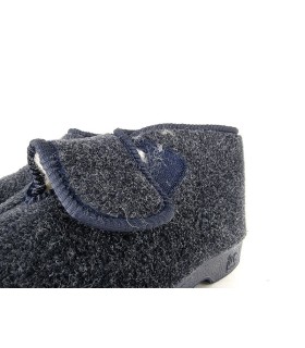 Foto del cierre:
Detalle velcro zapatilla bota azul lana Doctor Cutillas
