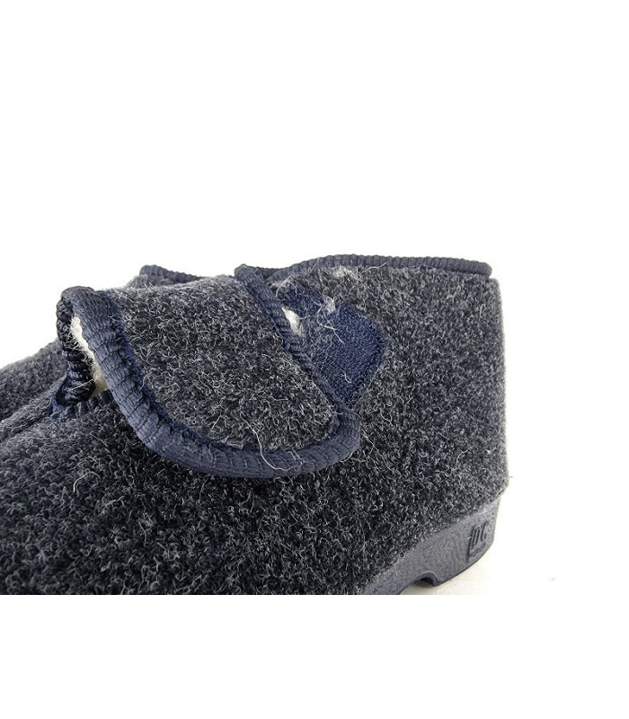 Foto del cierre:
Detalle velcro zapatilla bota azul lana Doctor Cutillas