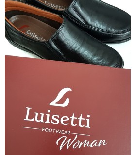 Zapato de mujer mocasín negro para profesionales en negro de Luisetti.