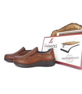 Zapato de hombre marron modelo Tucson fabricado por Luisetti con membrana para la lluvia
