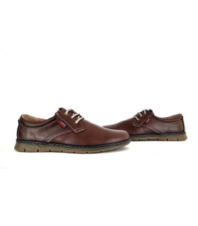 zapato de hombre marrón de cordones con una suela muy ligera fabricado por Luisetti con plantilla extraible.