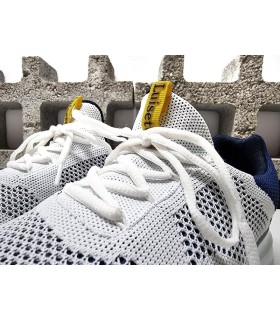 Deportivo Runner 31120 tipo calcetin de Luisetti blanco, detalle del cierre de cordones