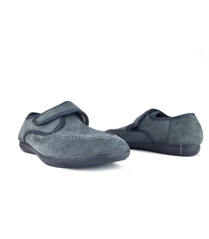 Vista de los dos perfiles de Zapatillas azul casa hombre horma ancha velcto del Doctor Cutillas