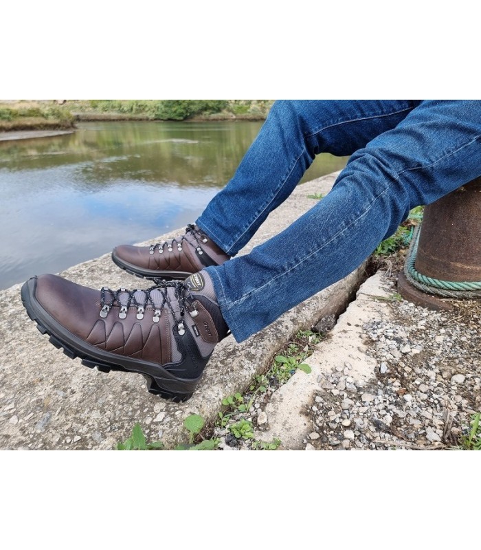 Bota senderismo piel engrasada marrón de Grisport de hombre con membrana Gritex