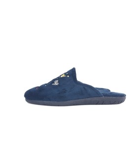 zapatilla de casa descalza en azul o gris  de hombre con mensaje el rey de la casa fabricado en España por vulcanizados Cabrera