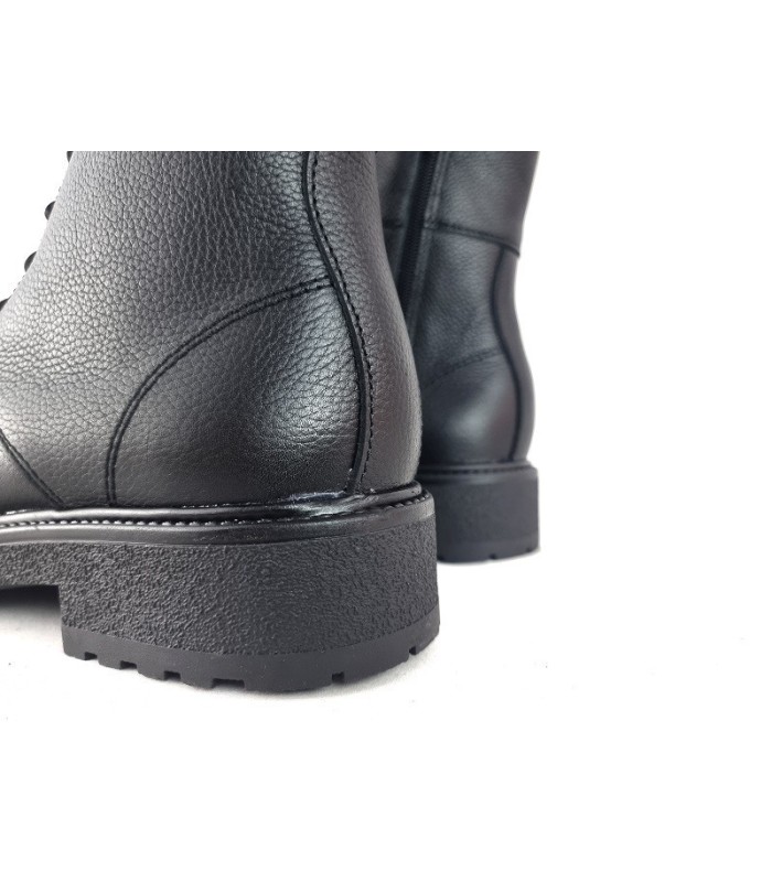 parte trasera de las botas de hombre estilo miliat de piel