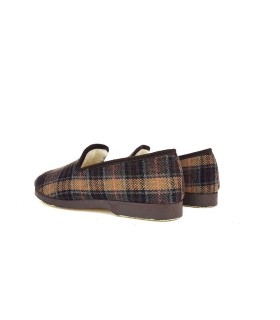 zapatillas de hombre clásica de cuadros fabricada por Pelusin con forro de lana en el interior