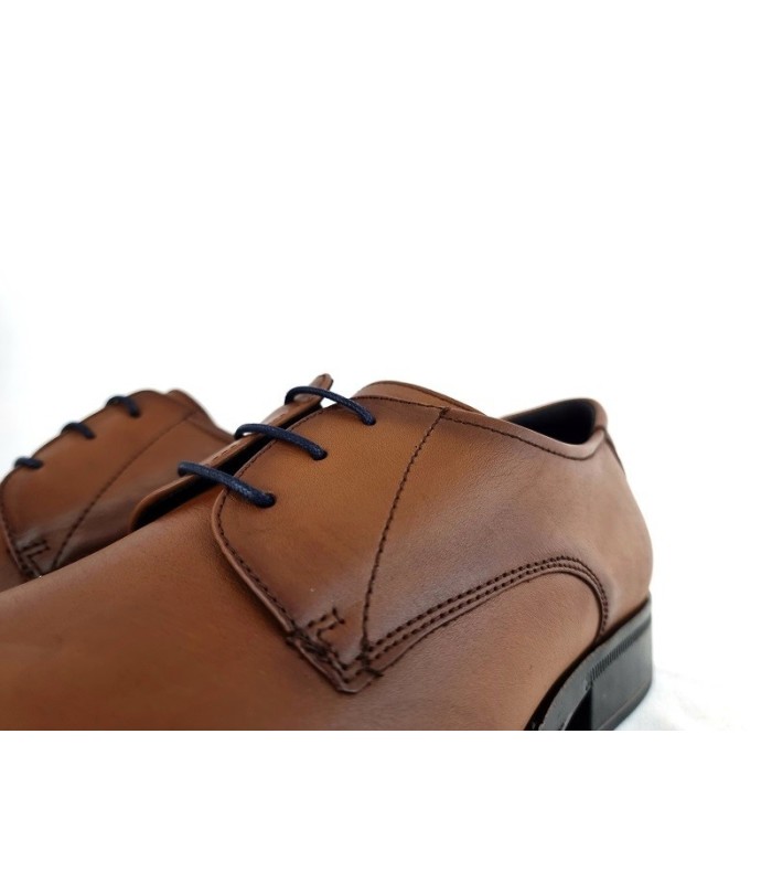 Zapato de vestir hombre para ceremonia piel marron con cordones de Baerchi.
