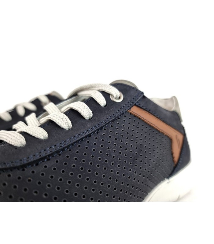 Detalle cordones zapato nobuck azul Luisetti