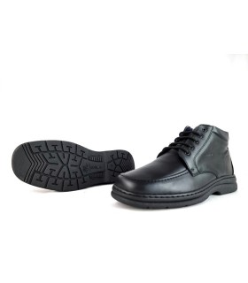 Foto de la suela:
Suela antideslizante en bota Notton de piel negra para hombre