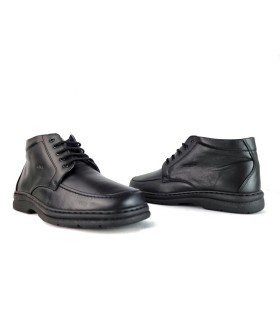 Vista de los dos perfiles de Botas piel negra hombre cordones forro foamizado de Notton