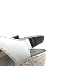Sandalia plataforma en cuña piel blanco y gris de Riposella