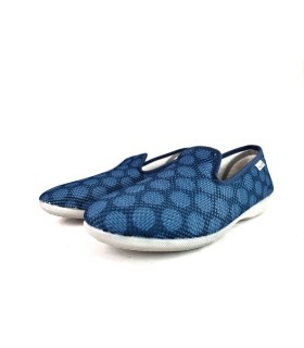 Zapatillas casa mujer azul con lunares vista de medio perfil