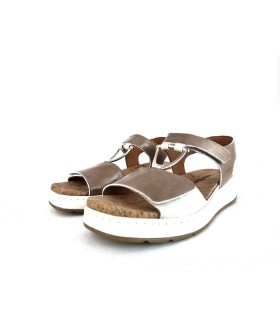 Sandalia mujer charol hebilla plantilla extraible horma ancha de Comfort Class beige