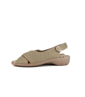 Zapatilla de casa con tejido beige adaptable en color azul de Gema García.