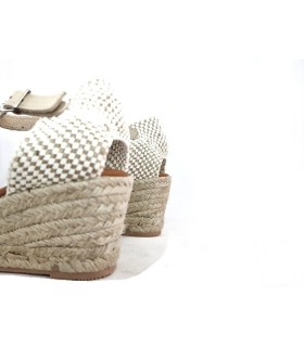 Alpargata mujer cuña y pulsera plantilla acolchada de Torres beige