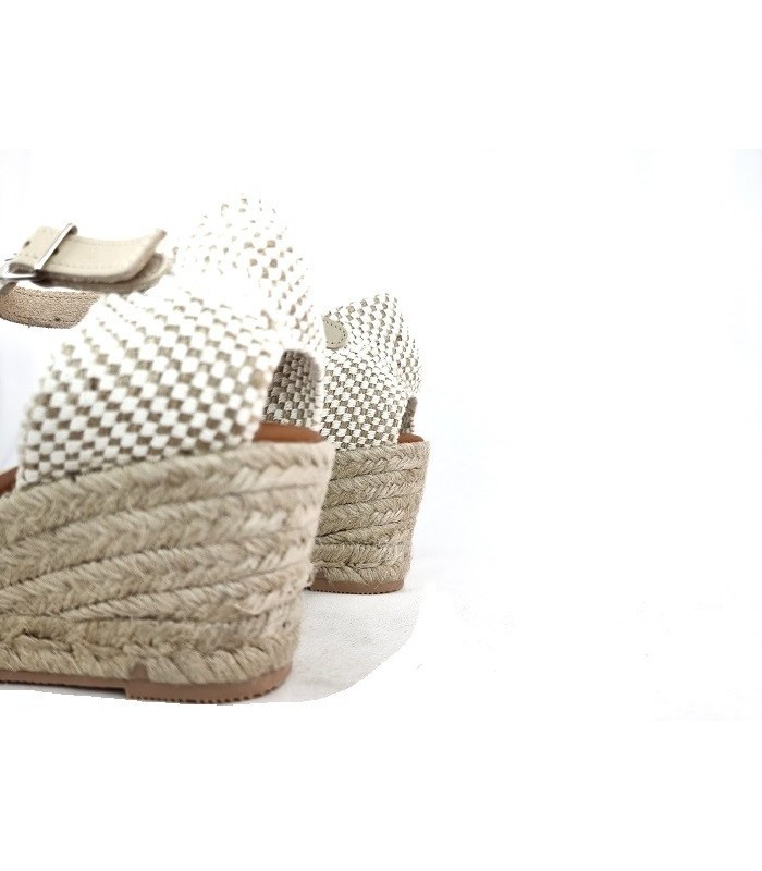 Alpargata mujer cuña y pulsera plantilla acolchada de Torres beige