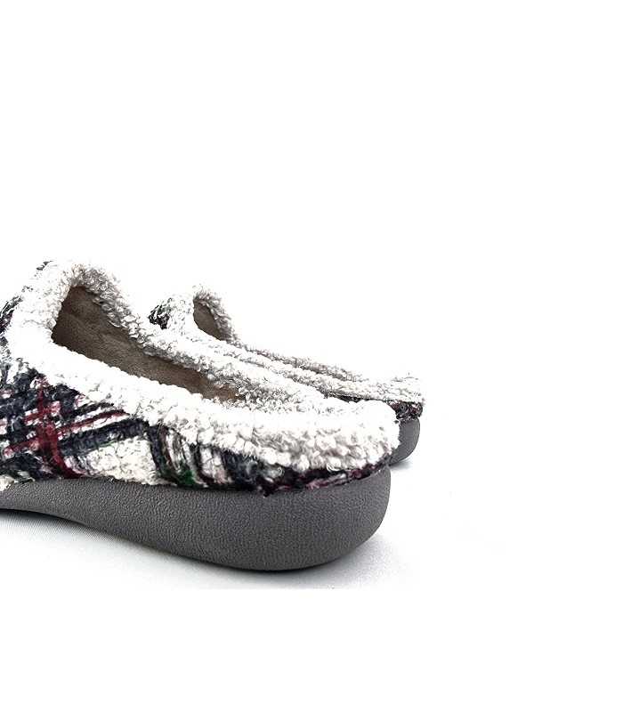 Zapatilla casa Cuadros pincel borreguito de Gema Garcia para hombre de invierno