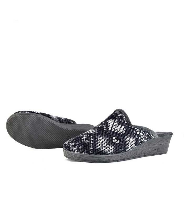 Zapatillas casa cuña lana corazones de Gema Garcia de invierno para mujer