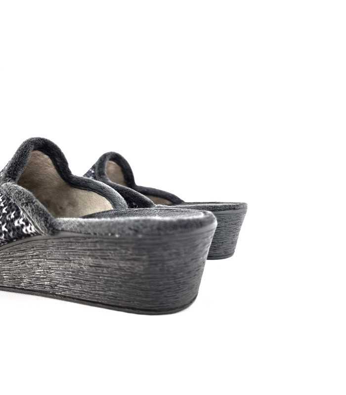 Zapatilla casa cuña lana corazones de Gema Garcia de invierno para mujer