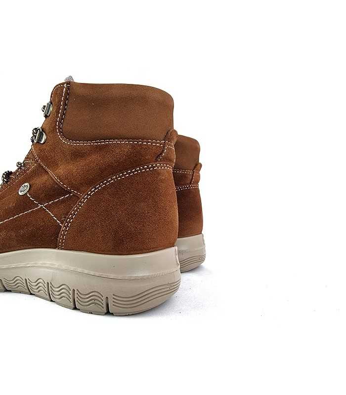 Bota sport serraje marrón claro de Laura Azaña