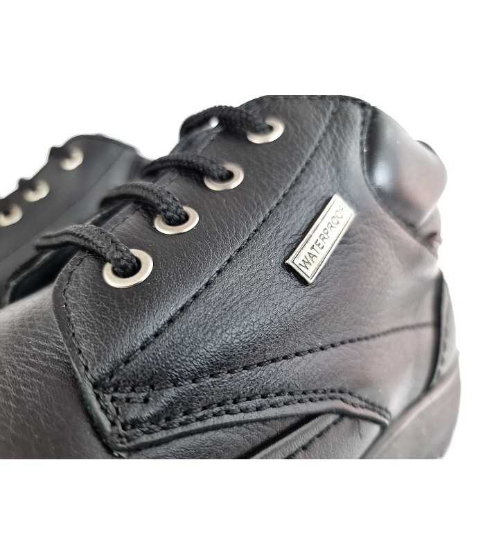 Bota impermeable piel negra de Luisetti