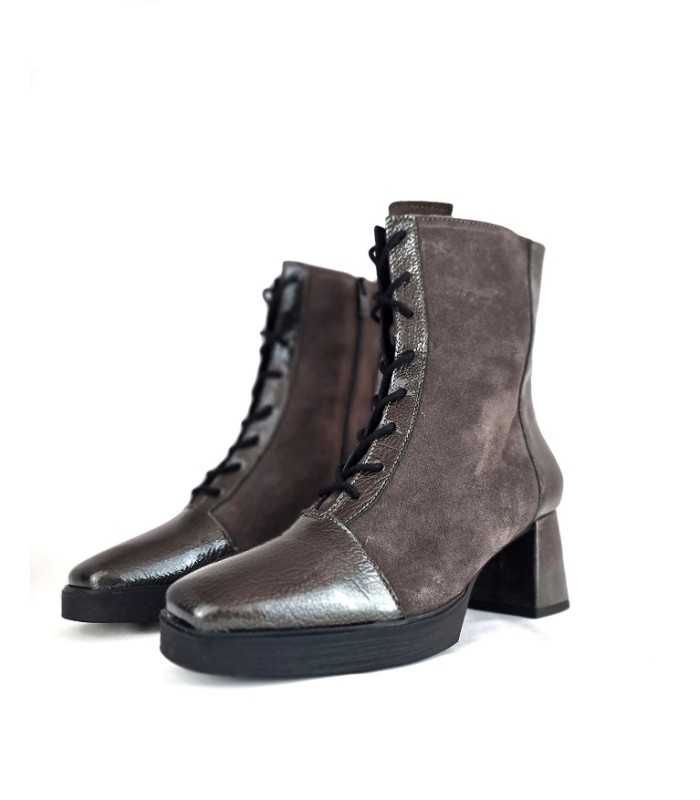 Botines mujer tacón medio taupe de DChicas con plantilla de gel
