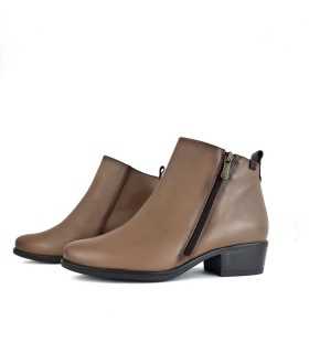 Botines mujer tacon bajo piel beige de Pepe Menargues