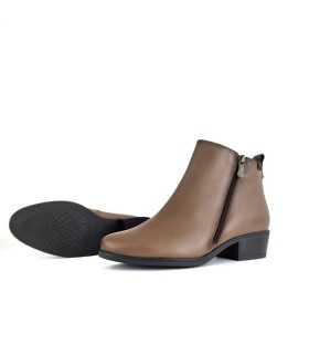 Botines mujer tacon bajo piel beige de Pepe Menargues