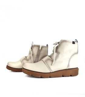 Botin piel beige trabilla ancha de Pepe Menargues