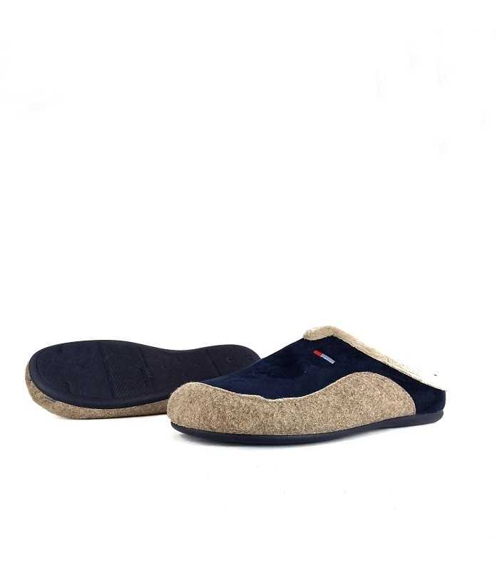 Piso de goma antideslizante de las zapatillas casa hombre de invierno