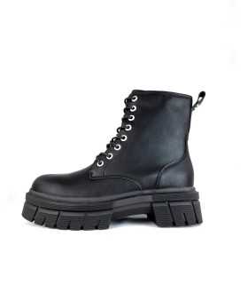 Botas militar Etna piel negra de Yumas