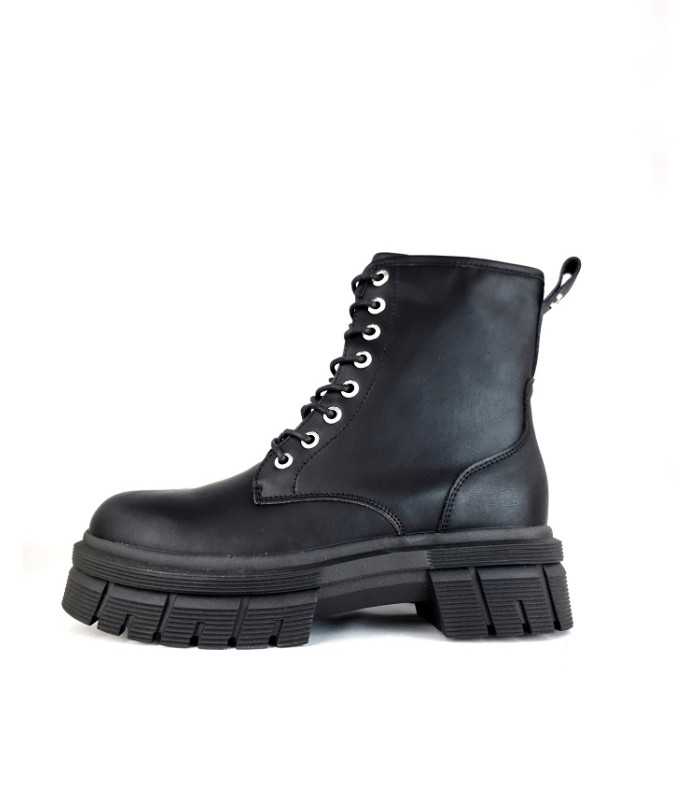 Botas militar Etna piel negra de Yumas