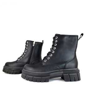 Bota militar Etna piel negra de Yumas