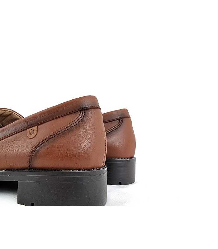 Vista del talon de Zapato mocasin mujer piel camel de Valerias
