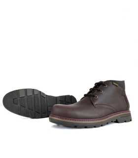 Piso antideslizante de bota de piel marron