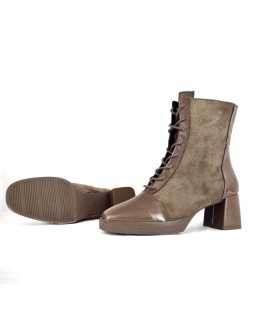 Botin mujer tacón medio beige de DChicas con plantilla de gel