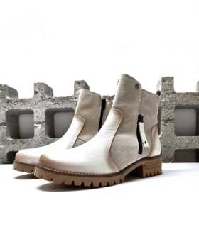 Botines waterproof mujer piel serraje y lisa de KMN beige