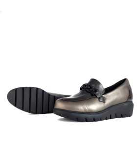 Foto del piso:
Cuña de 5 cm en zapato piel Doctor Cutillas