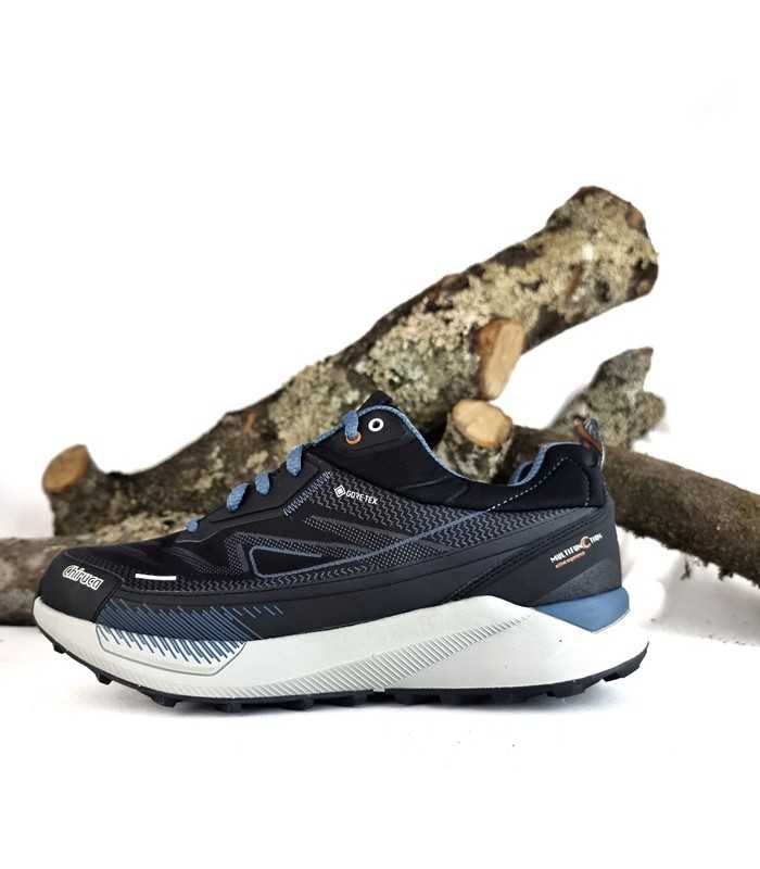 Zapatilla hombre Sucre azul goretex de Chiruca, vista de perfil