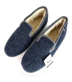 Forro de lana en esta zapatillas de casa de Javer azul